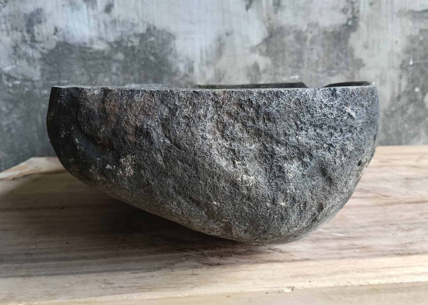 Backside of stone sink 6008-4633 showing natural rough exterior