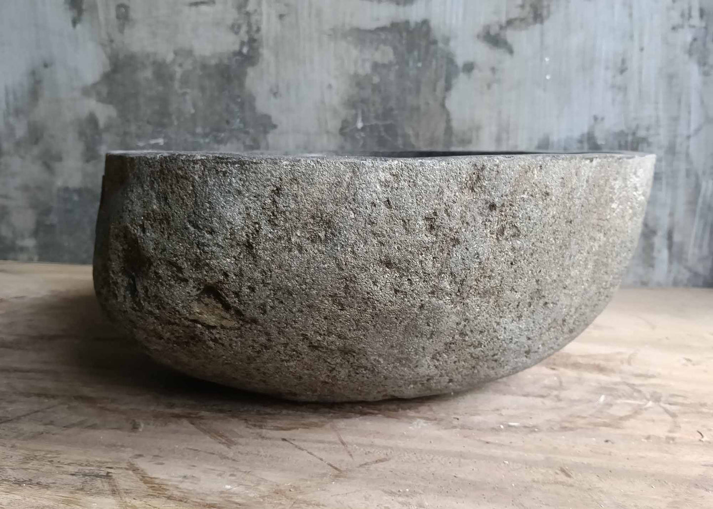 Right profile of sink 6132-4132 showing polished surface and stone finish