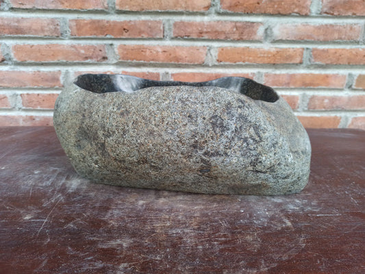 River Stone Sink | 5181-423115 | 16.5″×12.5″ Triangular Graphite Gray Polished