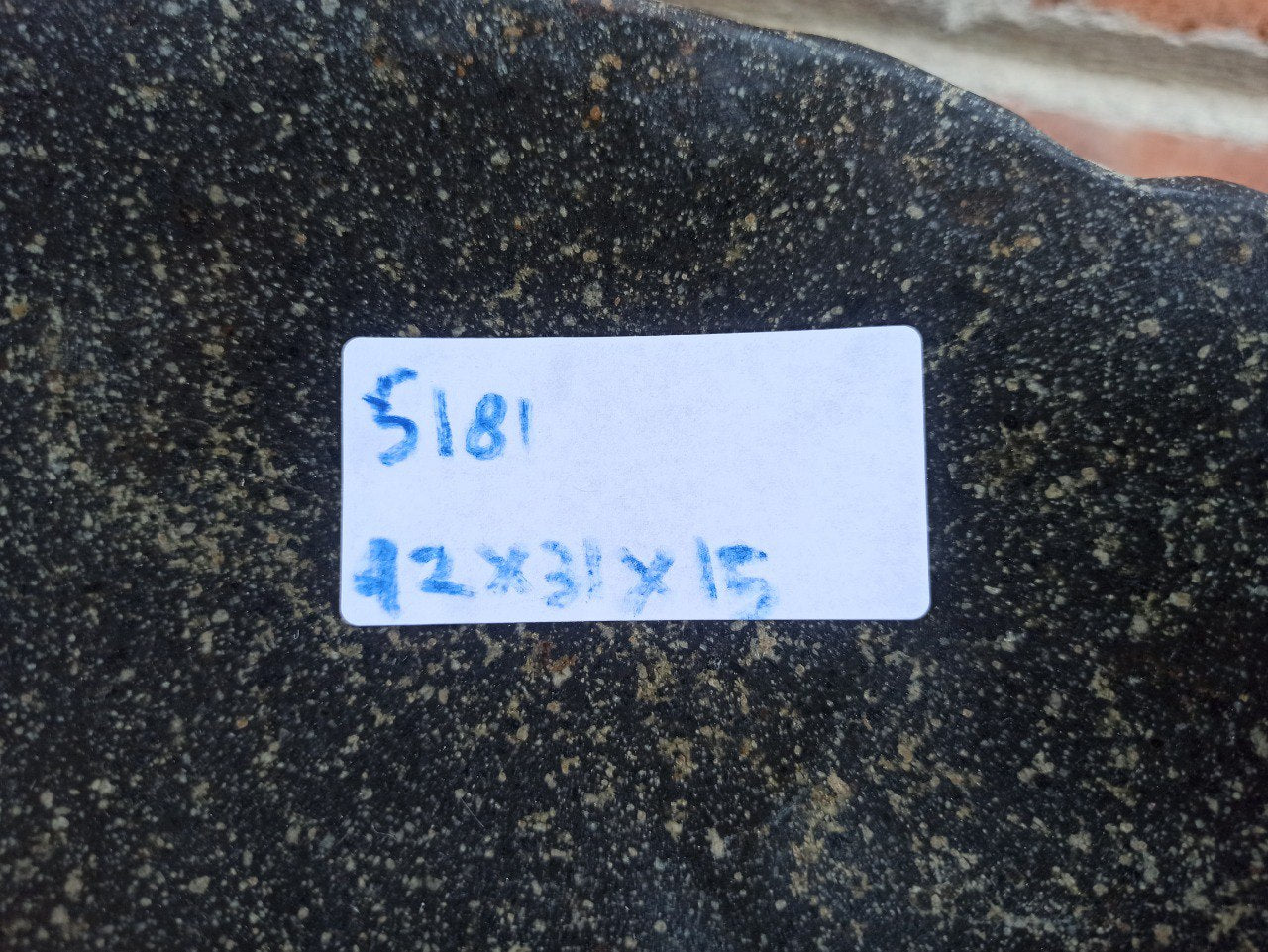 River Stone Sink | 5181-423115 | 16.5″×12.5″ Triangular Graphite Gray Polished