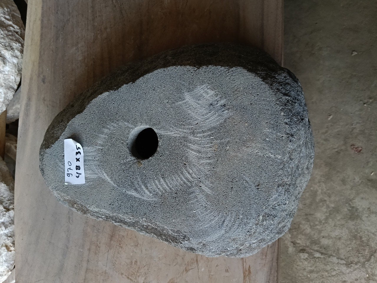 Bottom view of 6970-4835 solid one-piece river rock sink