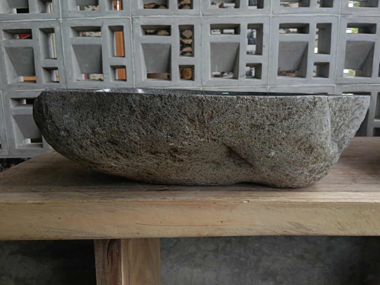 Left side of 6804-5141 organic river stone sink