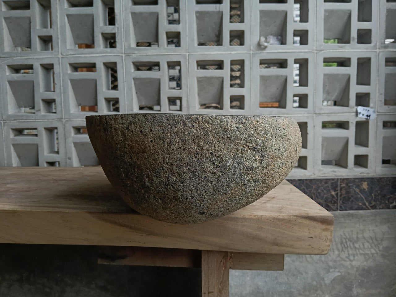 Left side of 6810-5133 organic river stone sink