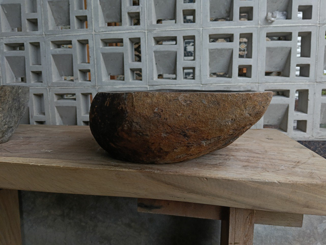 Right side of 6864-6040 handcrafted stone basin