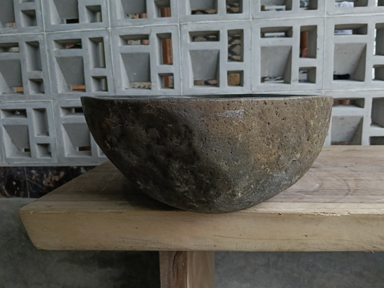 Left side of 6860-5436 organic river stone sink