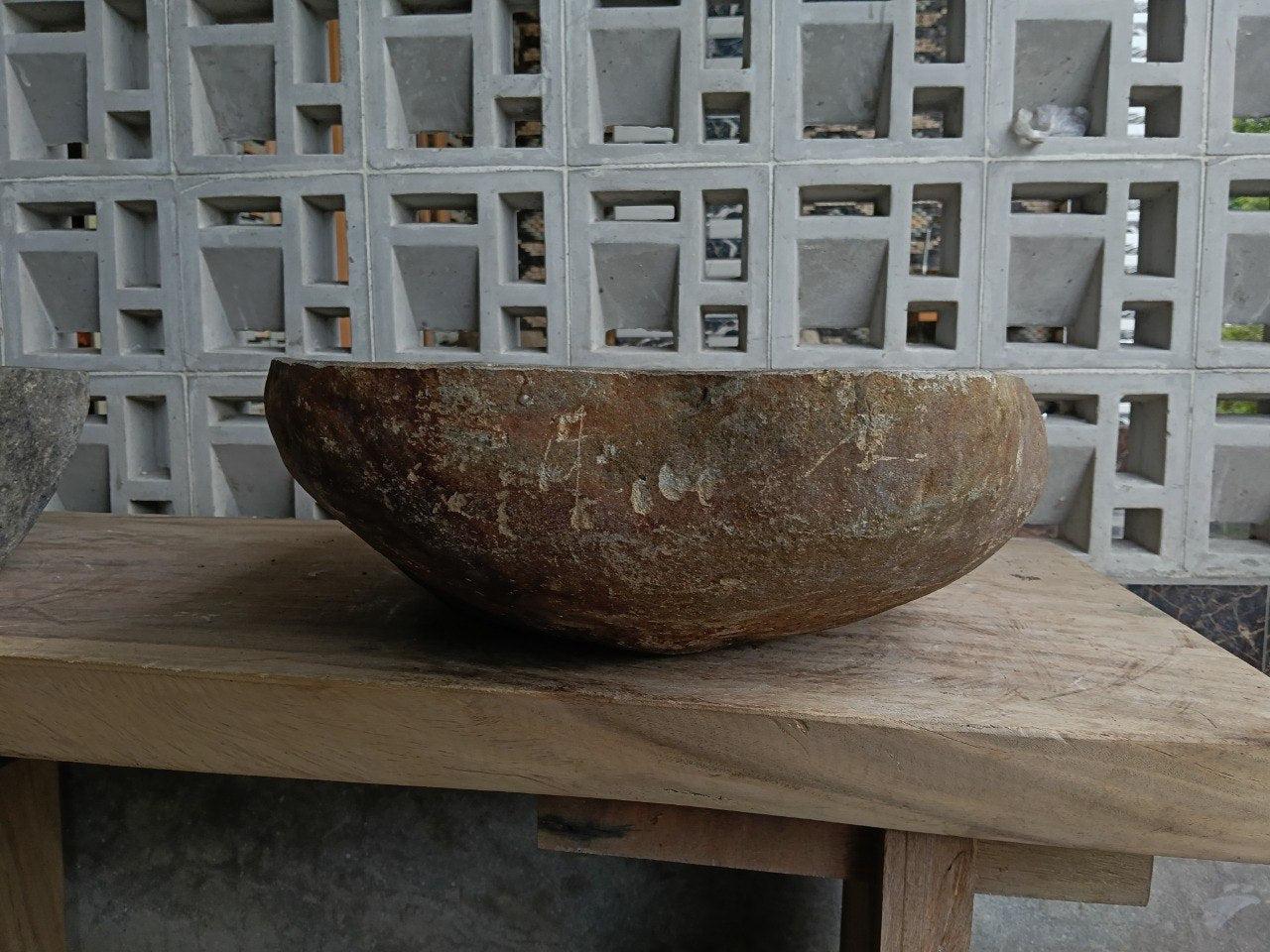 Left side of 6866-5643 organic river stone sink