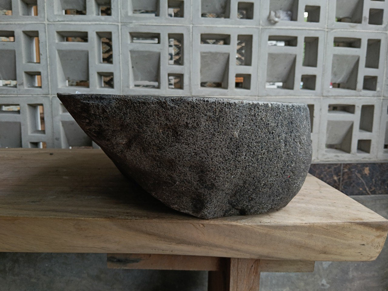 Left side of 6775-5736 organic river stone sink
