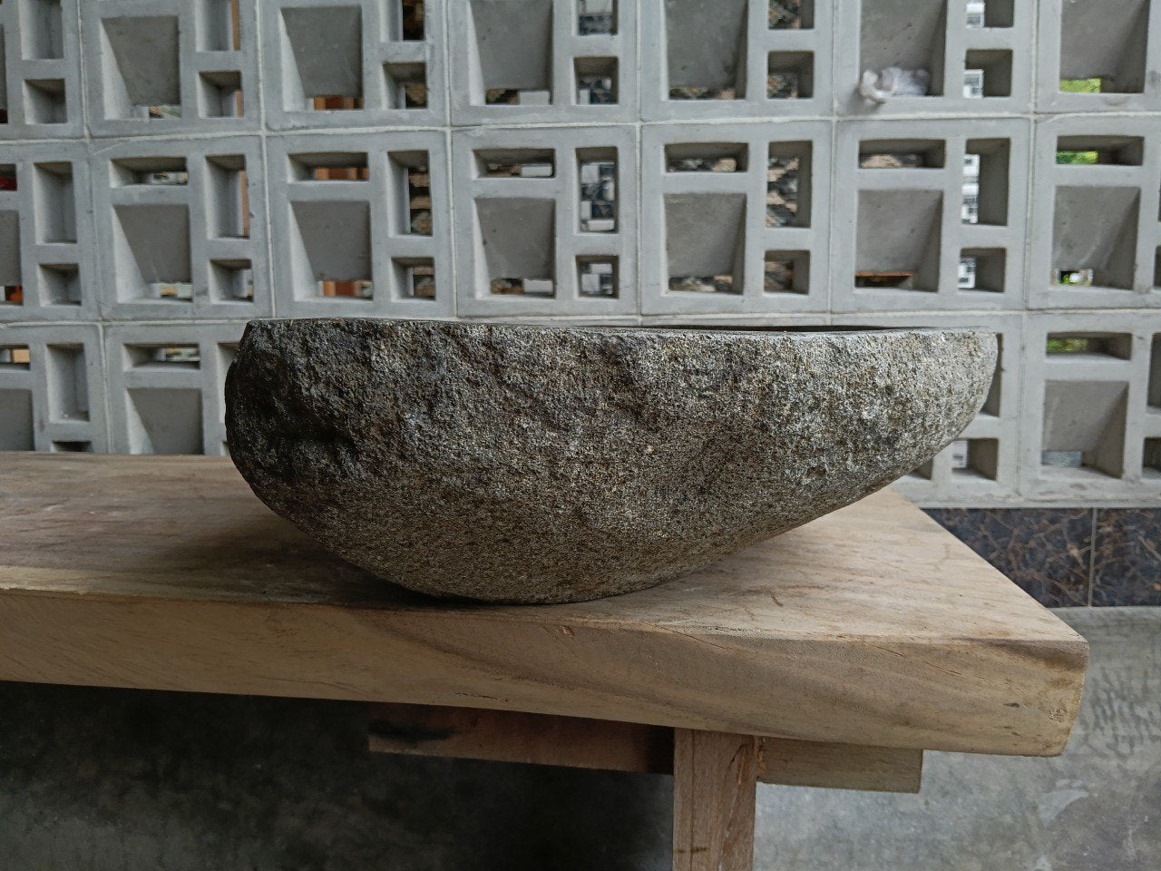 Left side of 6773-5739 organic river stone sink