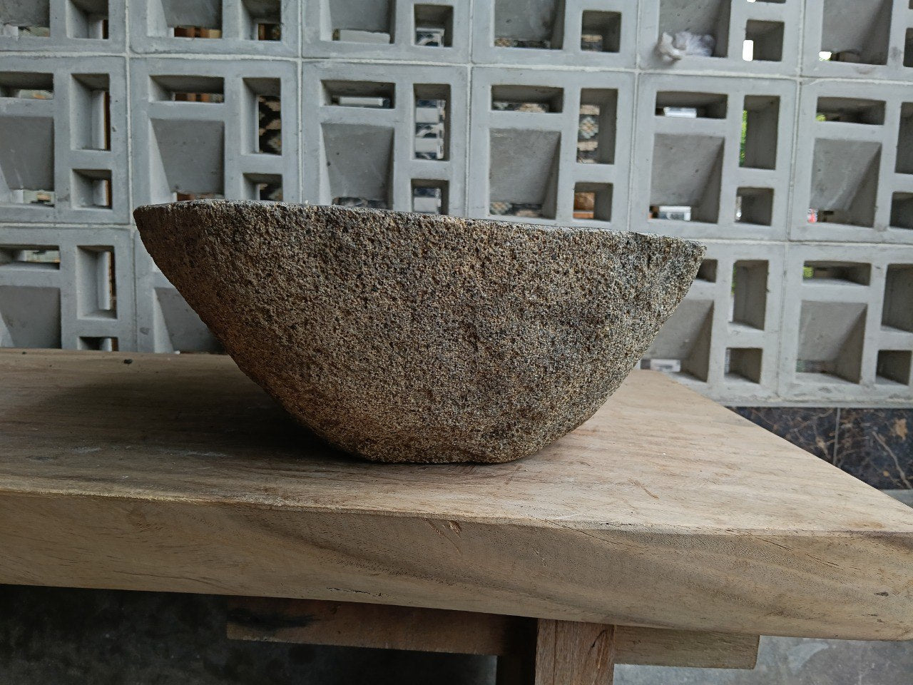 Left side of 6755-5038 organic river stone sink