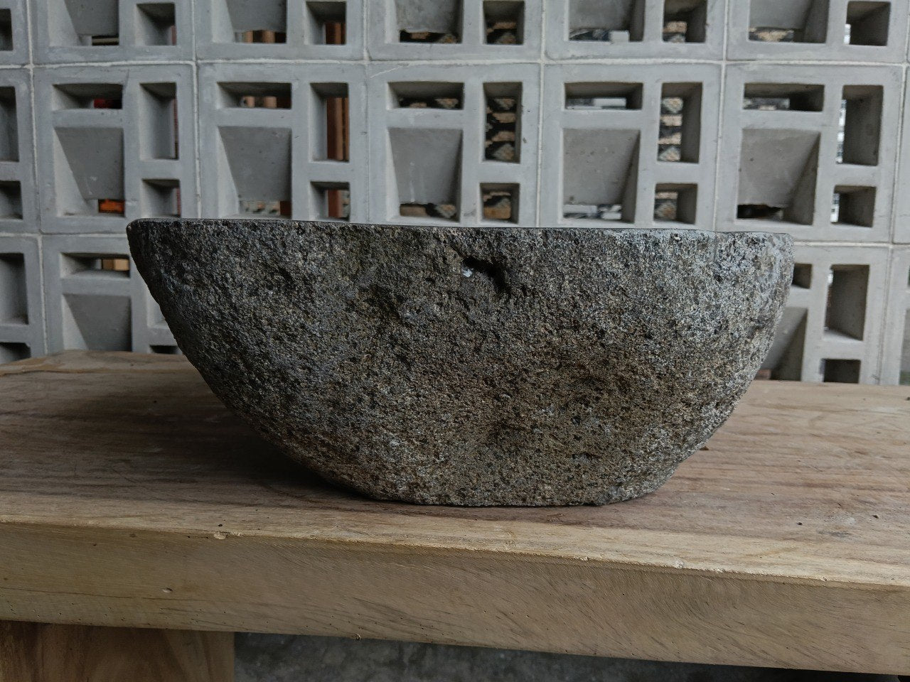 Left side of 6753-4937 organic river stone sink