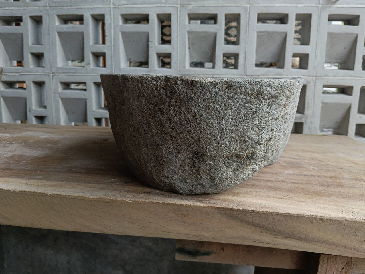 Left side of 6894-5334 organic river stone sink