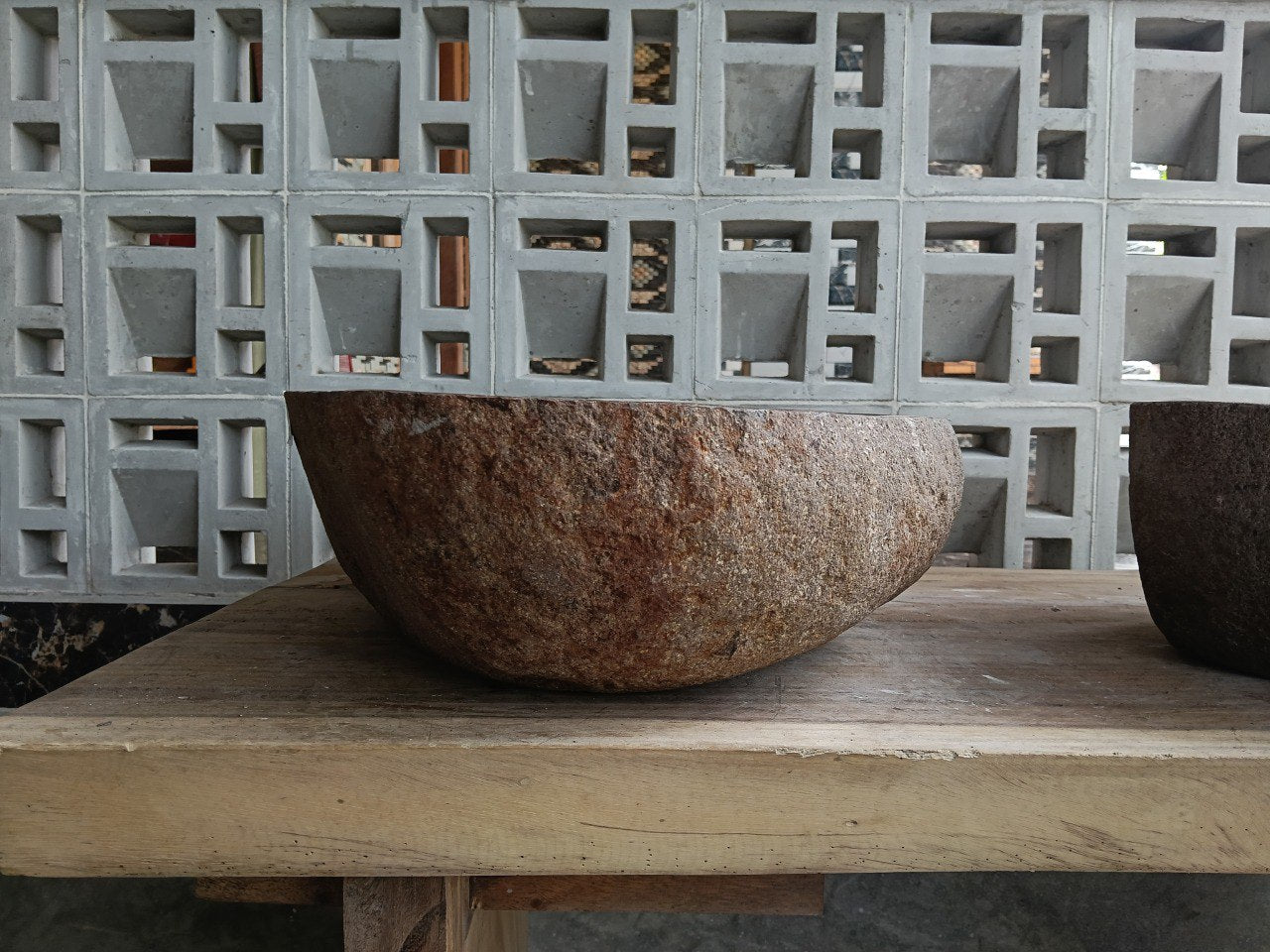 Left side of 6911-5342 organic river stone sink