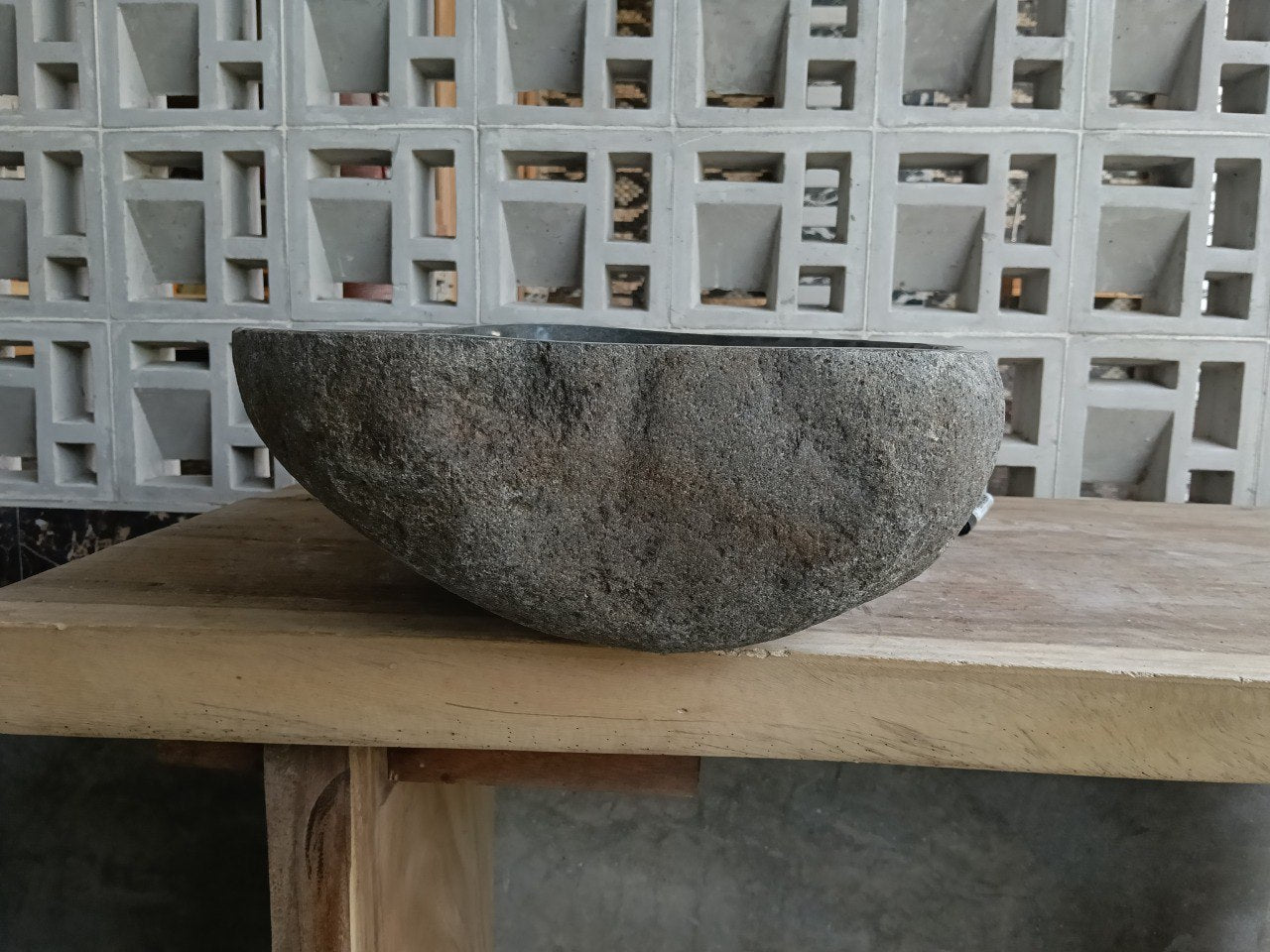 Left side of 6922-6136 organic river stone sink