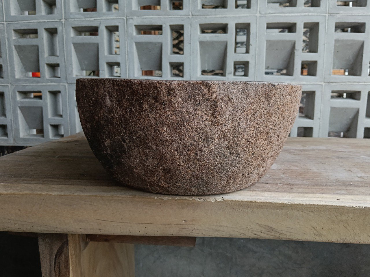 Left side of 6933-5337 oval river stone sink