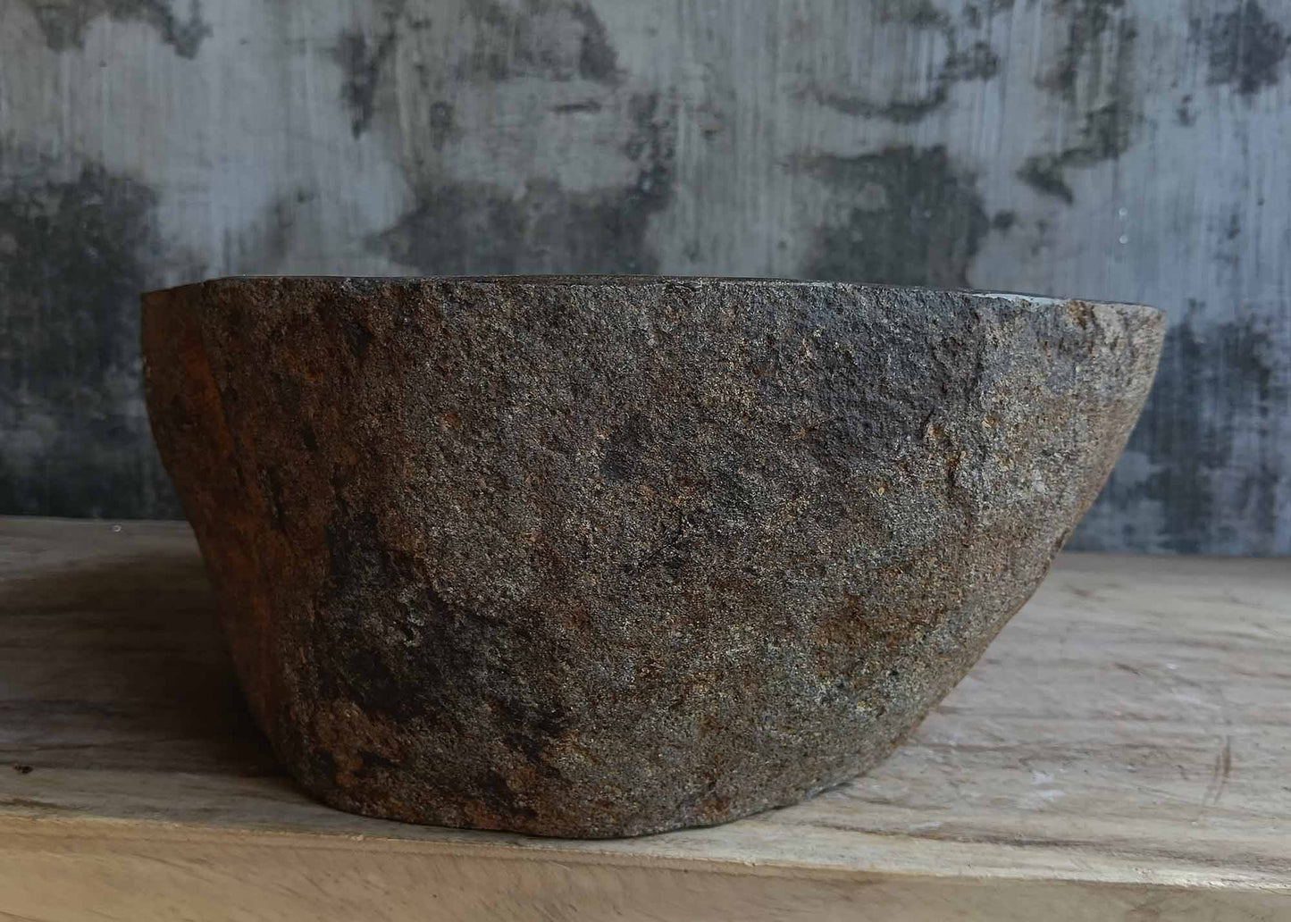 River Stone Sink | 6679-4336 | 17″×14″ Irregular Dark Brown Polished