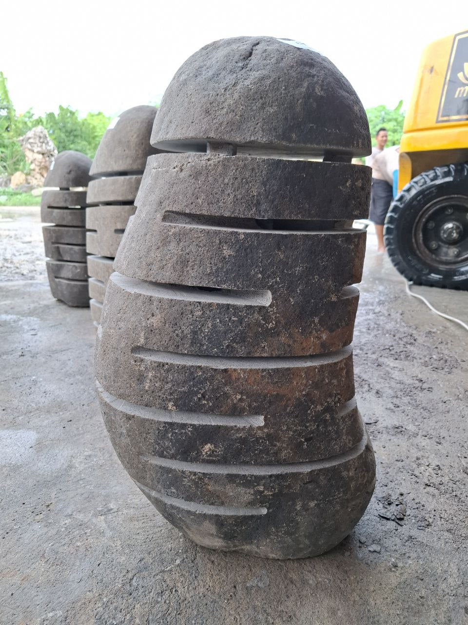 Riverstone Garden Lantern F014