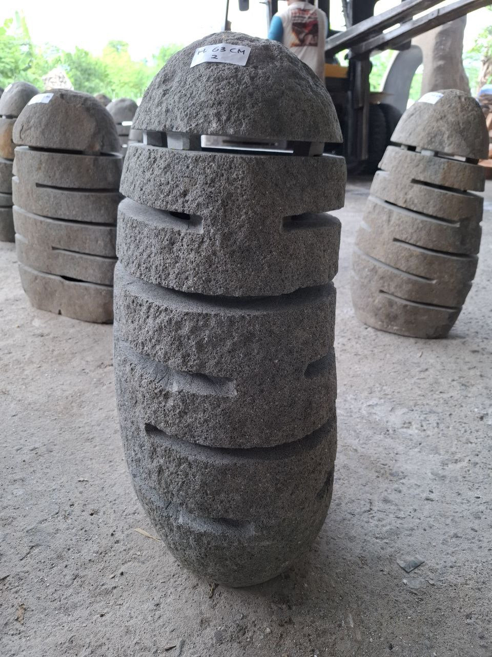 Riverstone Garden Lantern F002