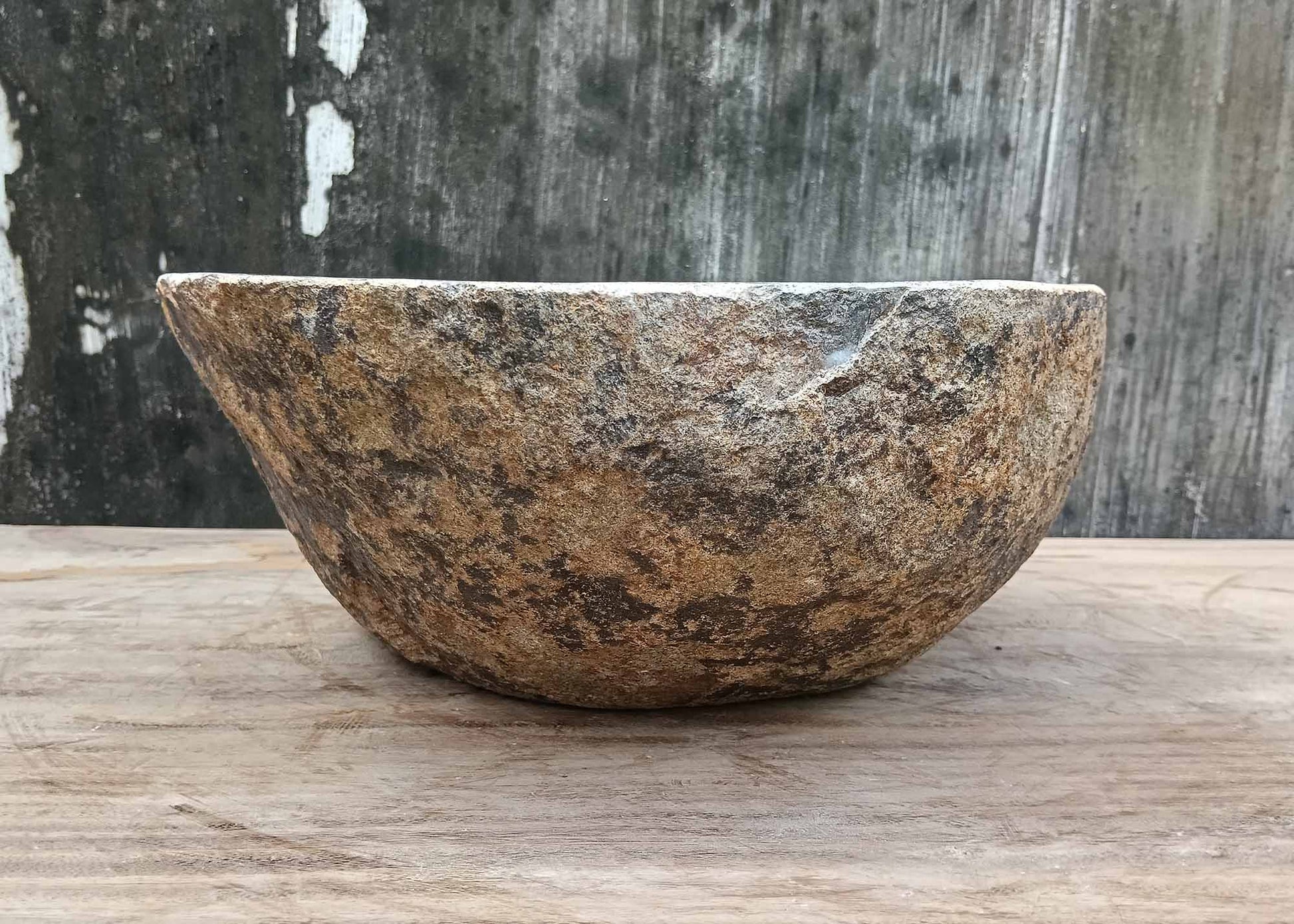 Left angle of sink 6036-4237 highlighting unique gray pattern and contours
