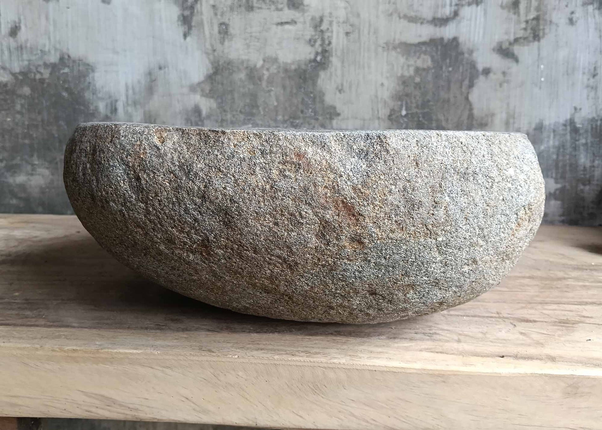 Left side angle of oval basin 6119-4634 with smooth interior
