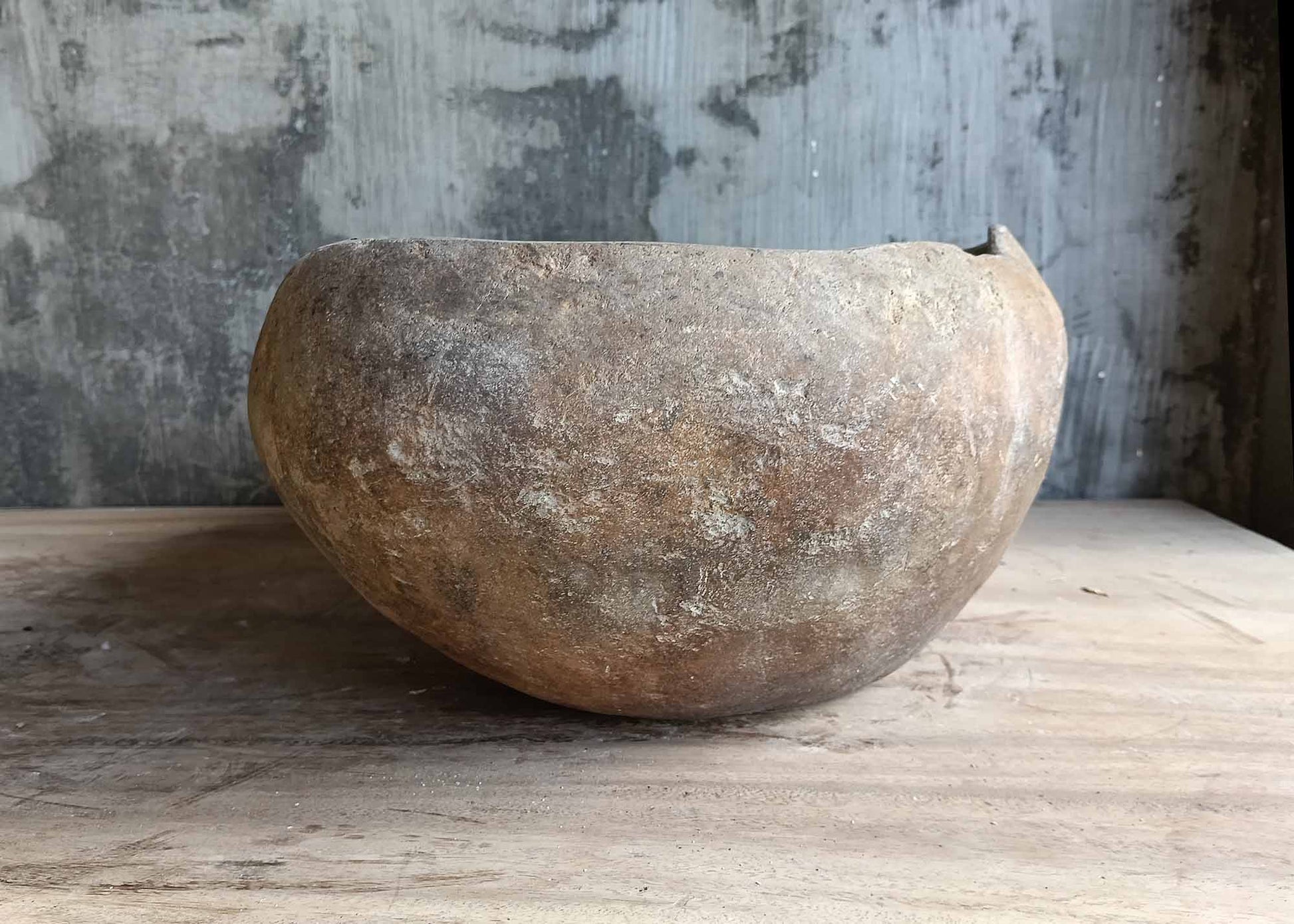 Raw stone vessel sink – right side view
