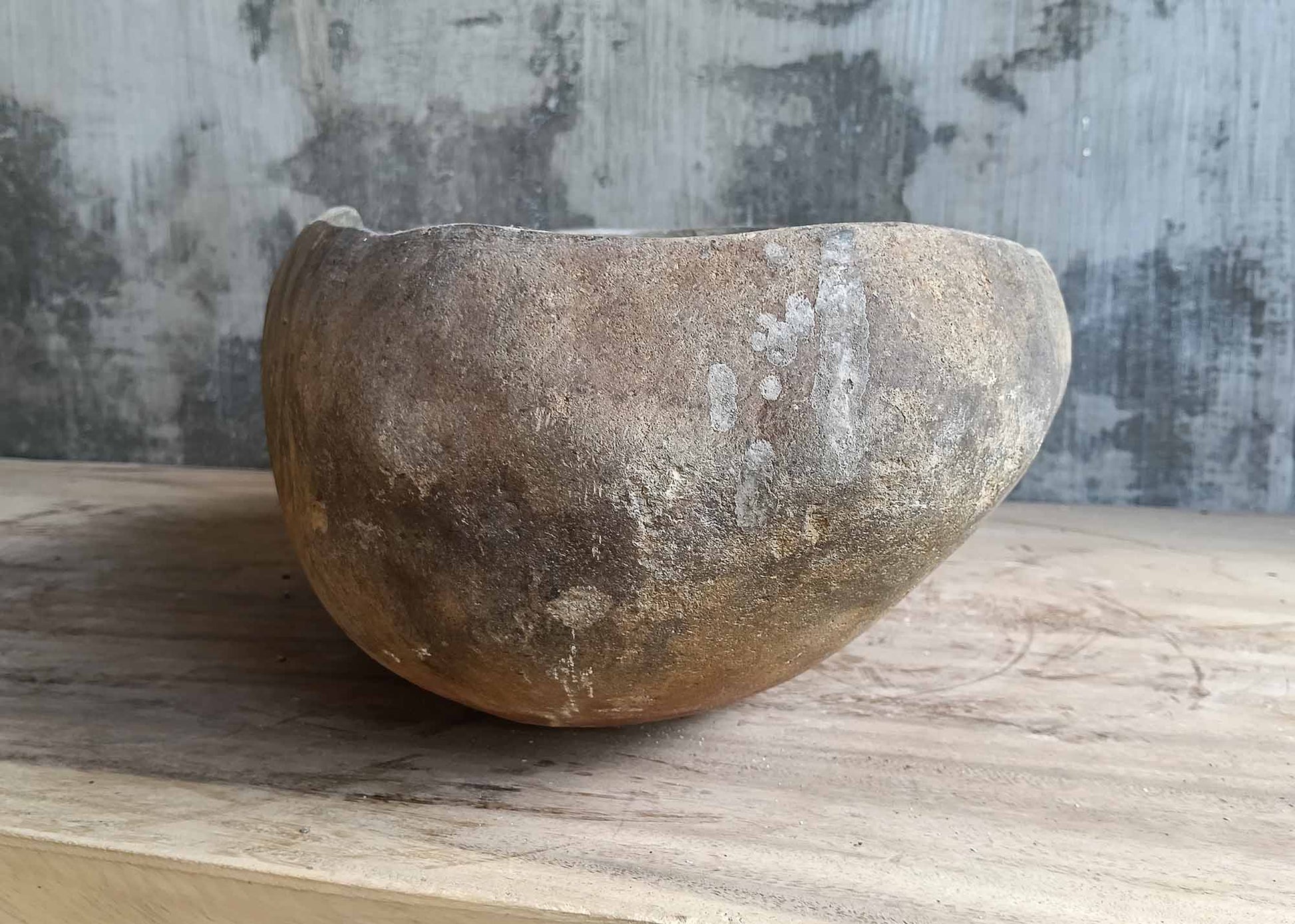 Natural boulder bathroom sink – left side view
