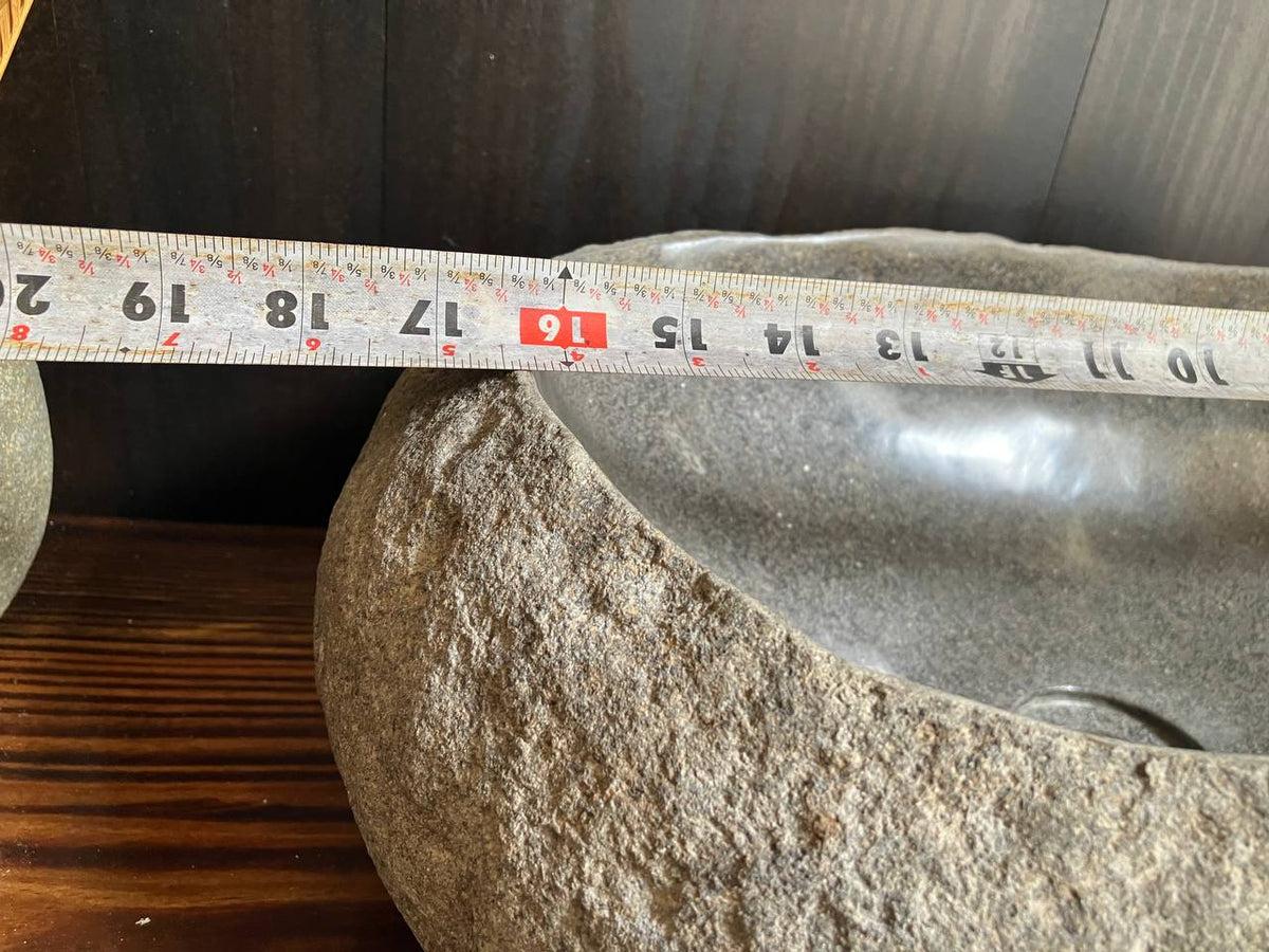 Length measurement of 18 inch river stone sink RSS-038