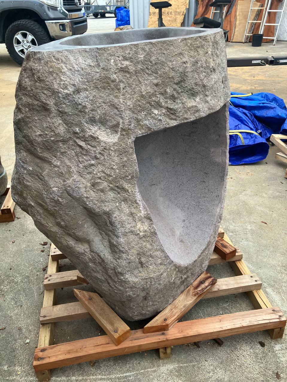 River Stone Pedestal Sink RSP001 (in stock)