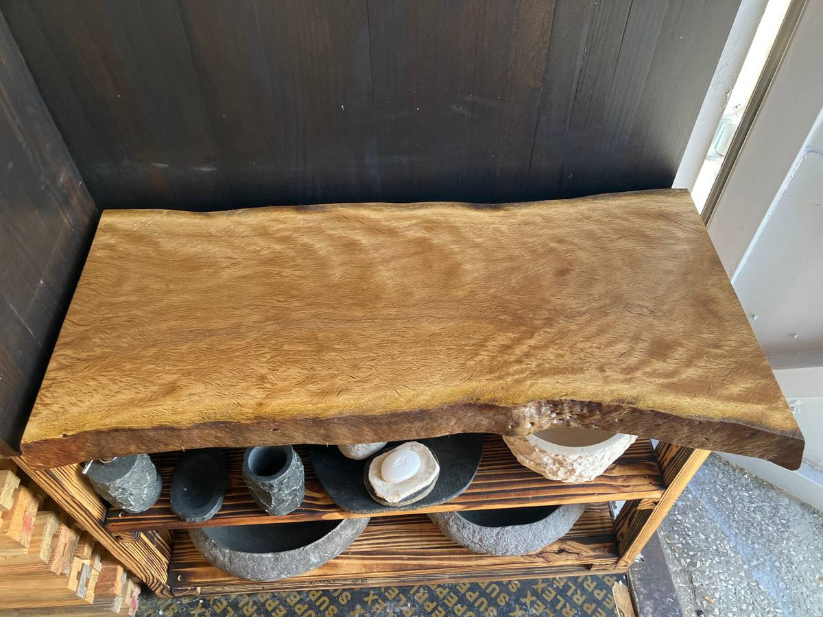 Live Edge Vanity Top LEVT-003 – Live Oak – 17.5″ Avg. × 42″