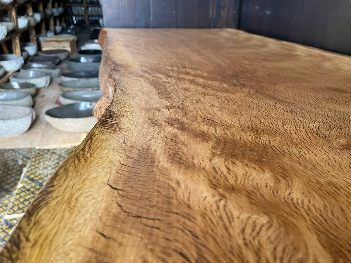 Live Edge Vanity Top LEVT-003 – Live Oak – 17.5″ Avg. × 42″