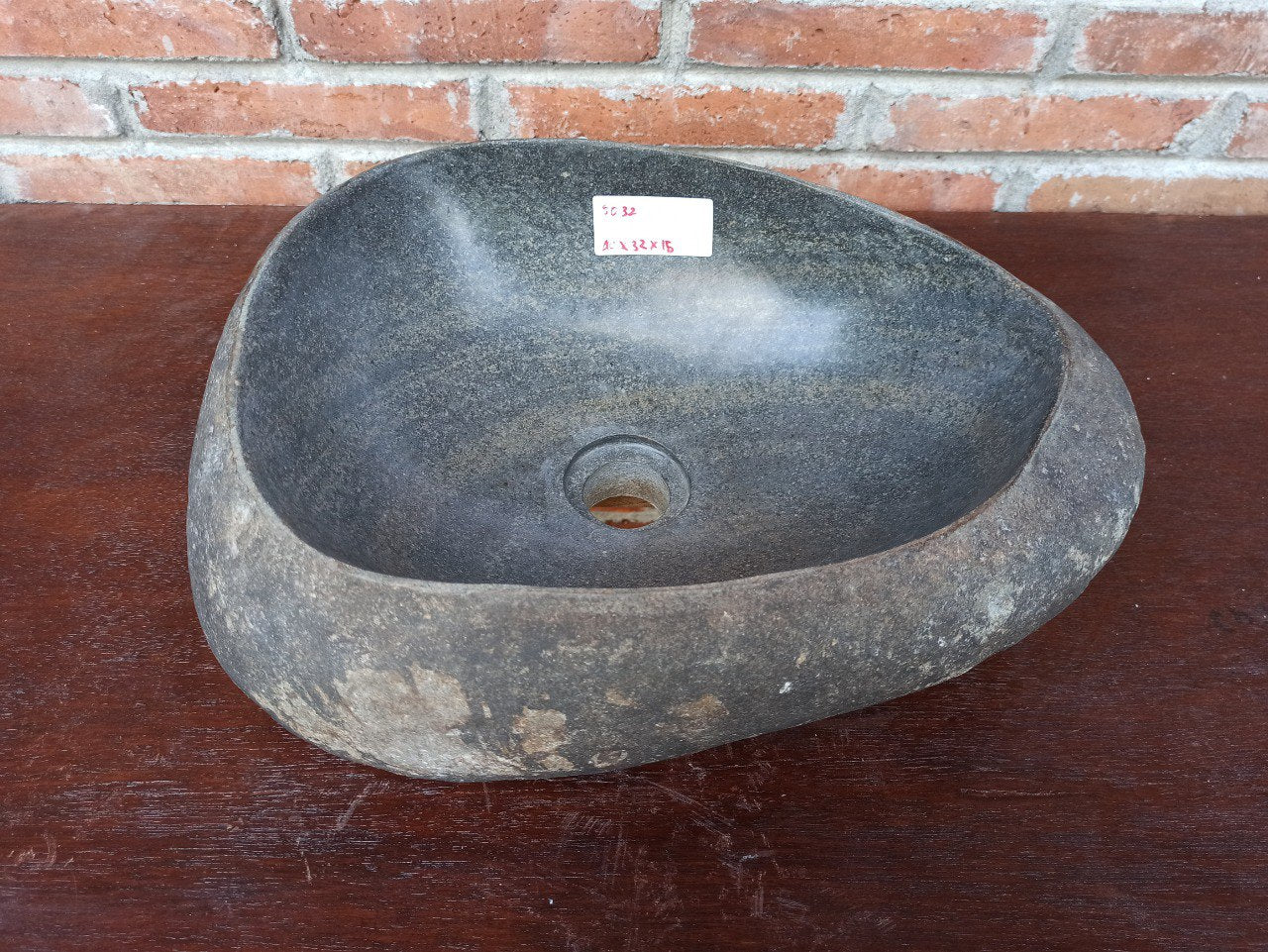 River Stone Sink | 5032-4032 | 16″×13″×13″