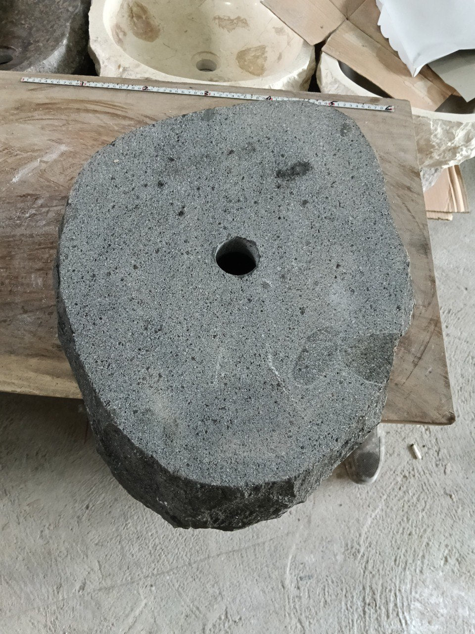 Andesite Stone Sink | A94-5242 | 20.5″×16.5″ Organic Black Andesite Polished