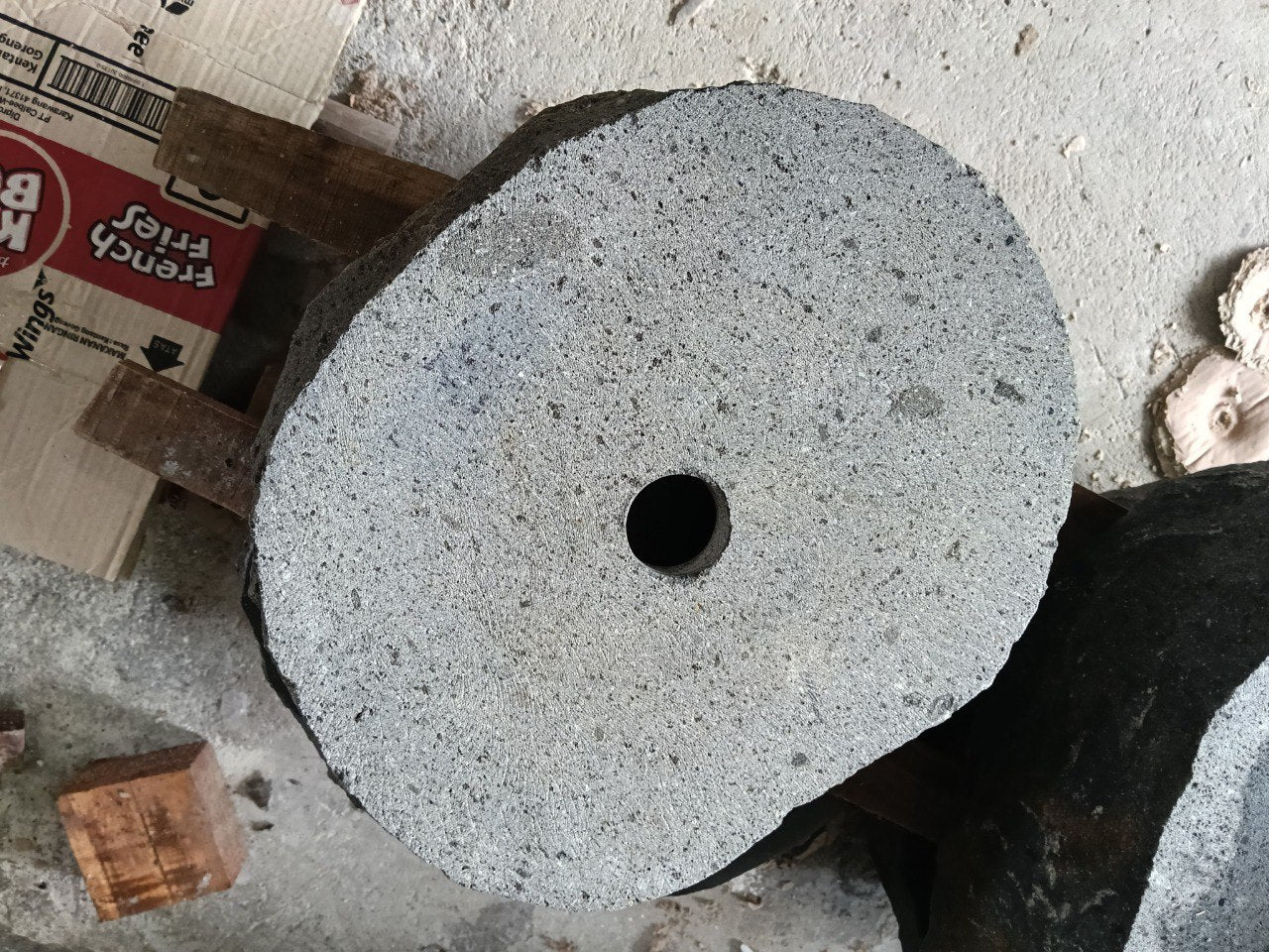 Andesite Stone Sink | A90-4336 | 17″×14″ Organic Black Andesite Polished