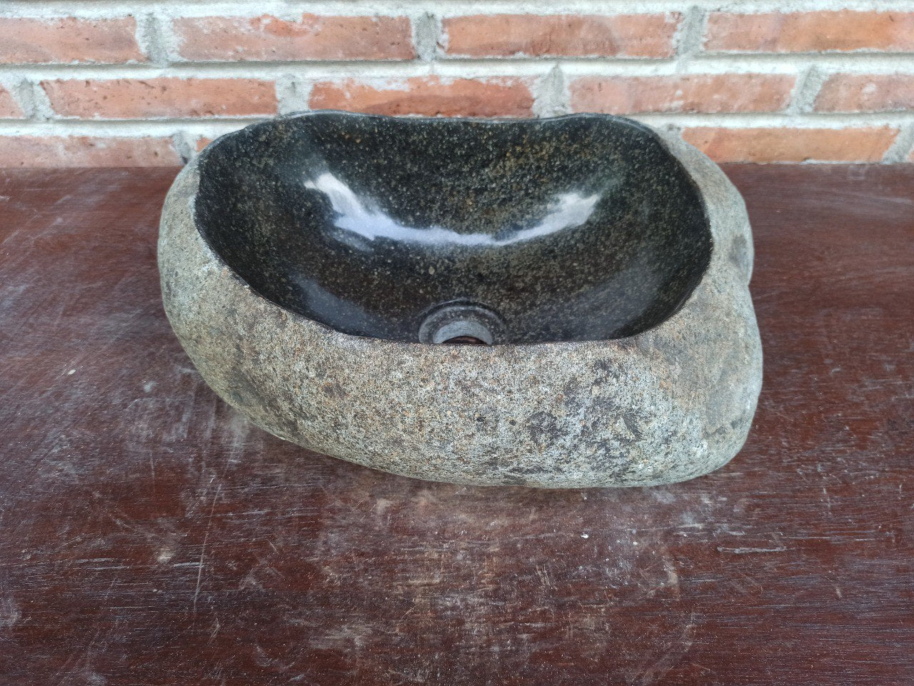 River Stone Sink | 5181-423115 | 16.5″×12.5″ Triangular Graphite Gray Polished