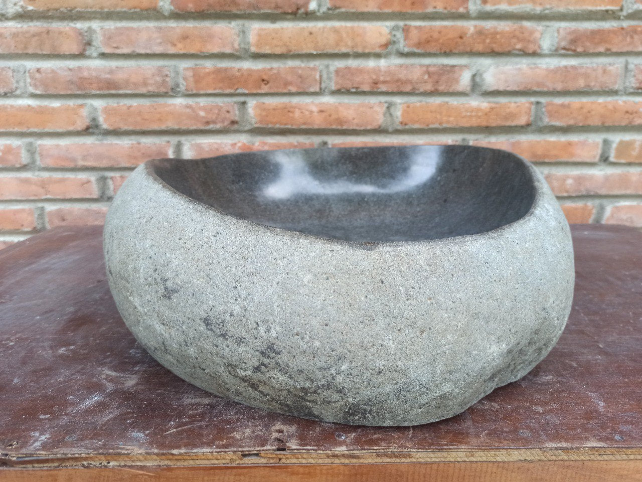 River Stone Sink | 5190-544615 | 21.5″×18″ Organic Graphite Gray Polished