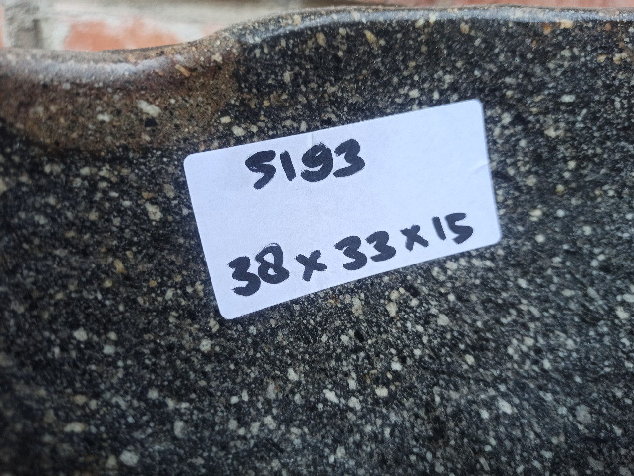 River Stone Sink | 5193-3833 | 15″×13″ Round Graphite Gray Polished