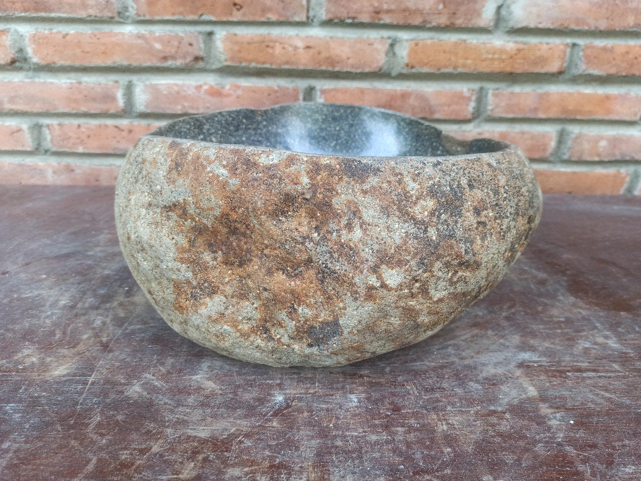 River Stone Sink | 5193-3833 | 15″×13″ Round Graphite Gray Polished