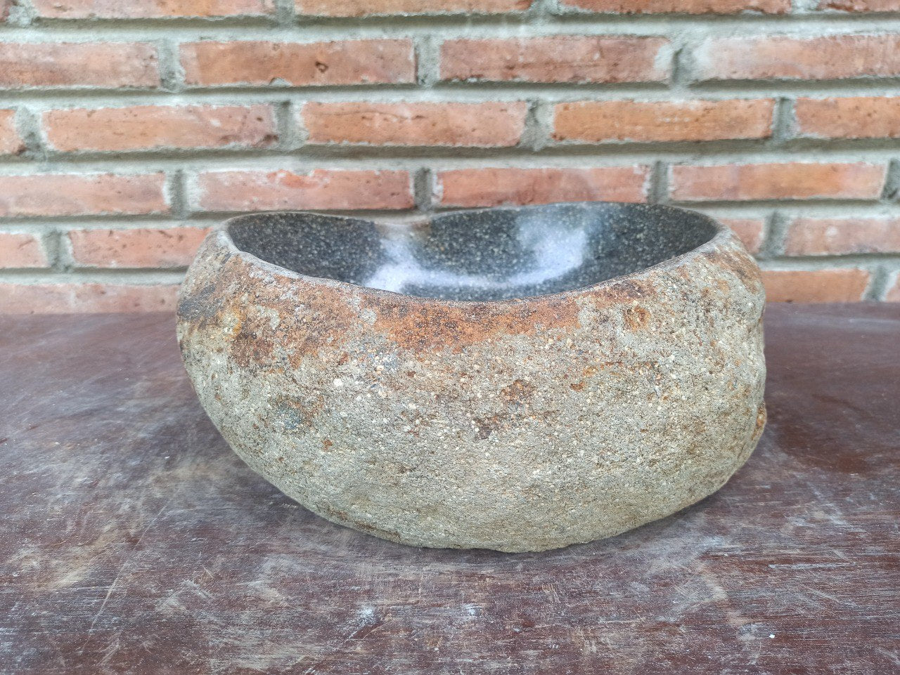 River Stone Sink | 5193-3833 | 15″×13″ Round Graphite Gray Polished