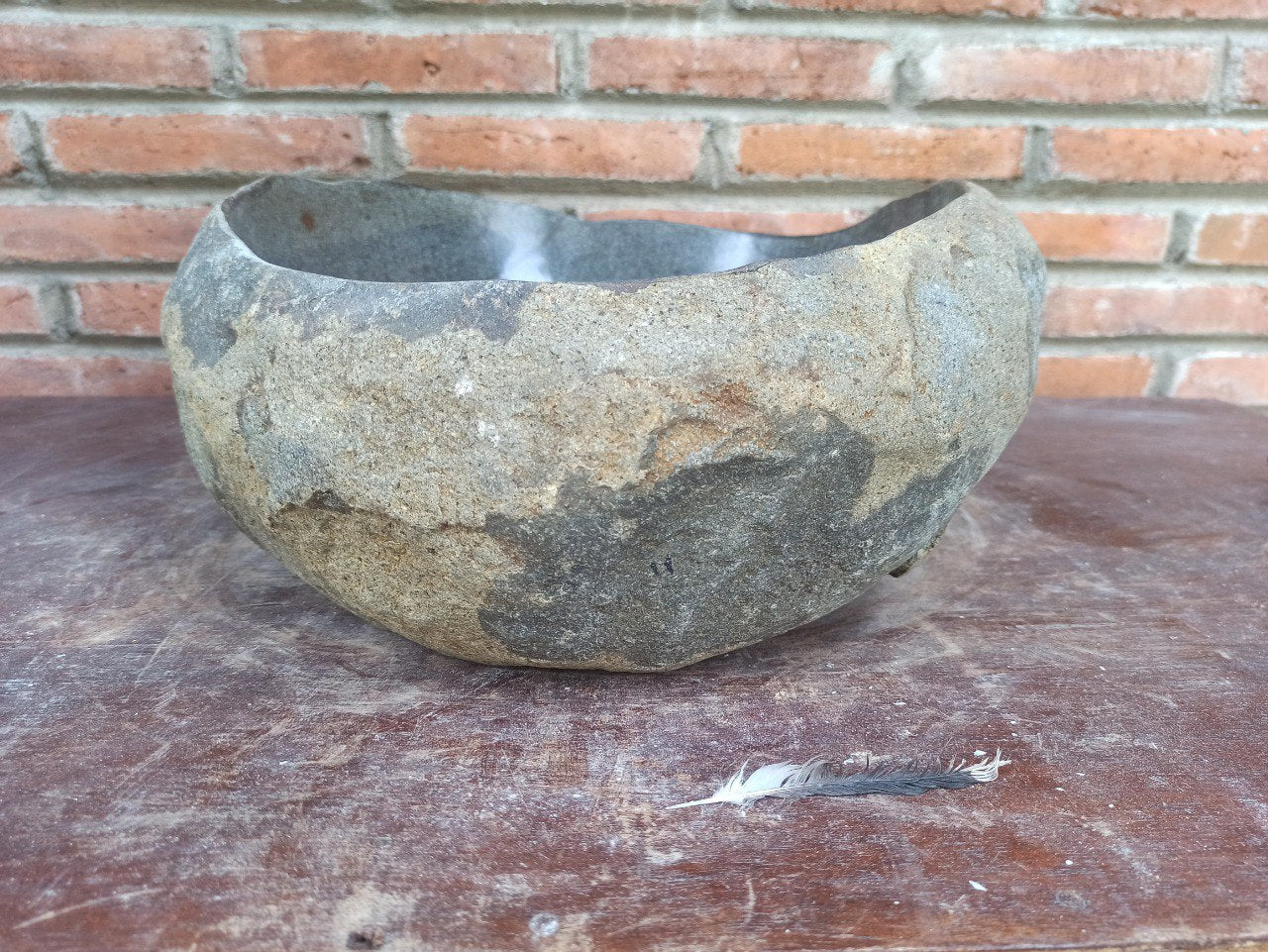 River Stone Sink | 5196-433415 | 17″×13″ Round Graphite Gray Polished