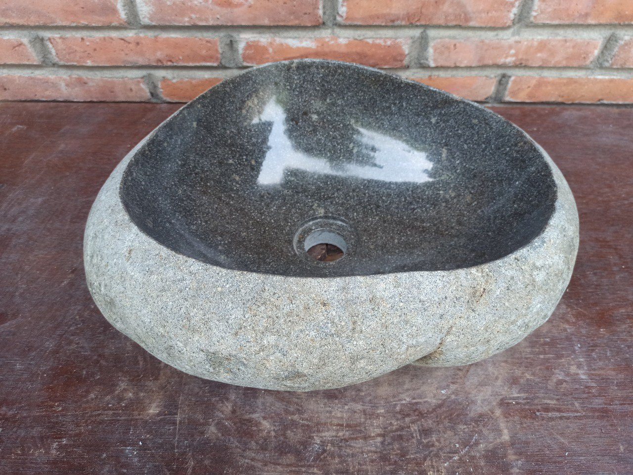 River Stone Sink | 5197-433615 | 17″×14″ Triangular Graphite Gray Polished