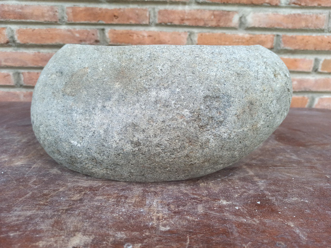 River Stone Sink | 5197-433615 | 17″×14″ Triangular Graphite Gray Polished