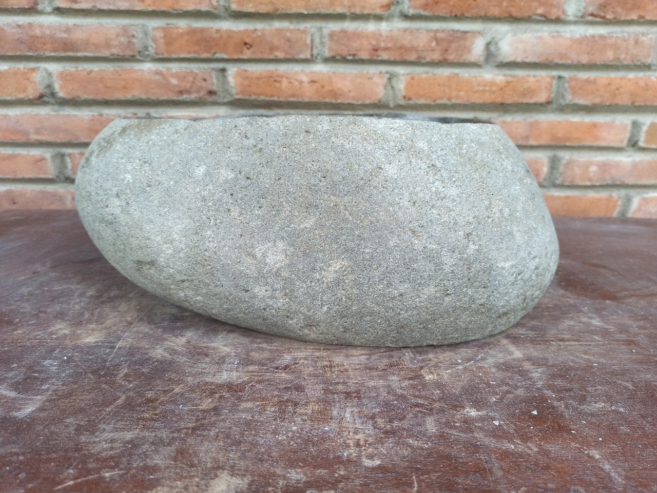 River Stone Sink | 5197-433615 | 17″×14″ Triangular Graphite Gray Polished