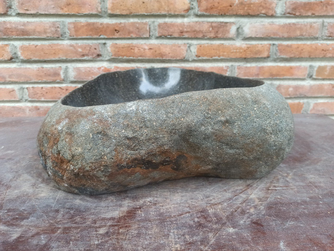 River Stone Sink | 5202-514114 | 20″×16″ Organic Graphite Gray Polished