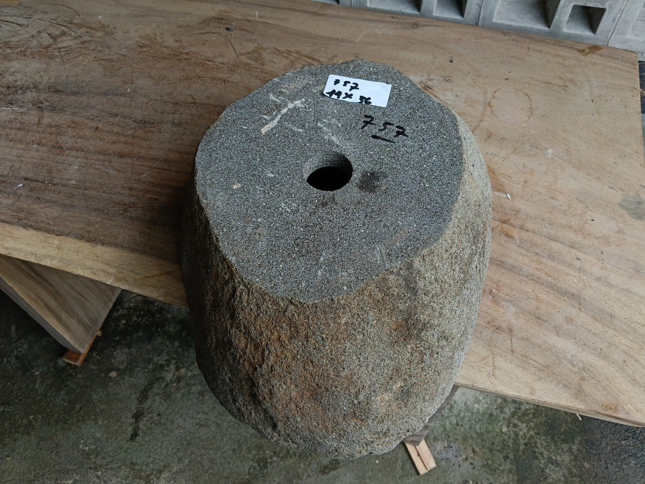 Bottom view of 6757-4436 solid one-piece river rock sink
