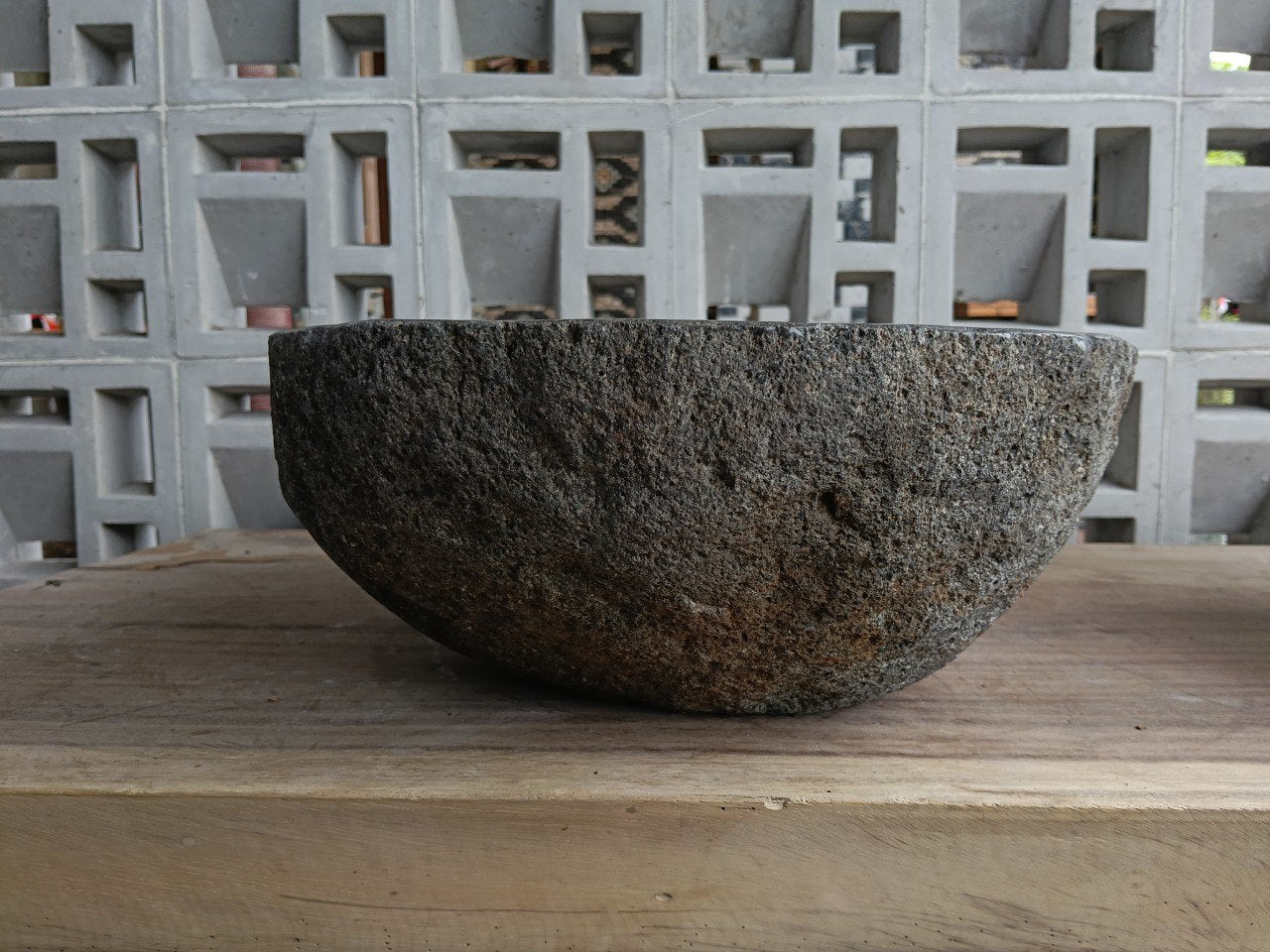 Left side of 6692-4135 oval graphite river stone sink
