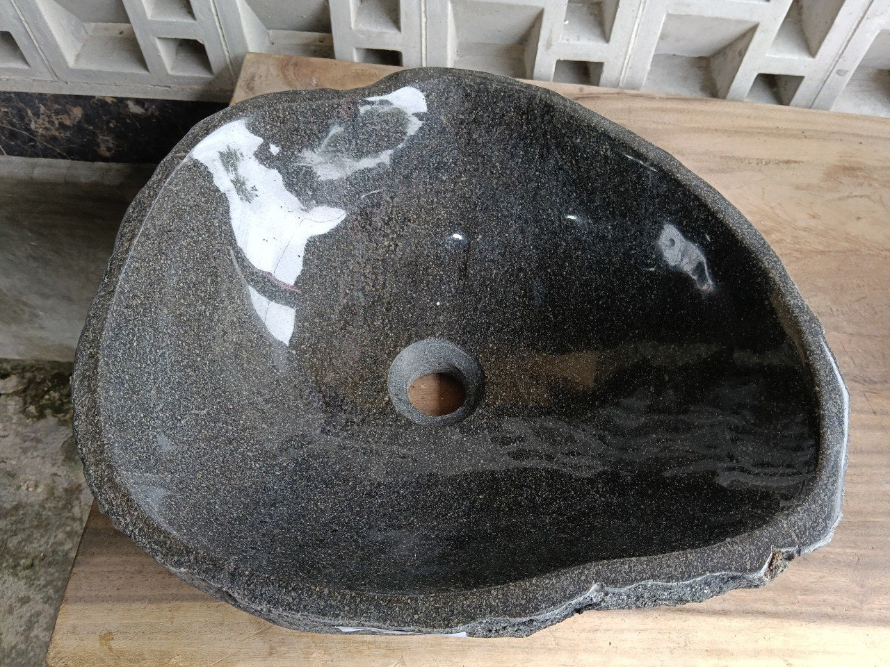 Top view of 6699-4539 gray-white river stone sink — handcrafted natural stone
