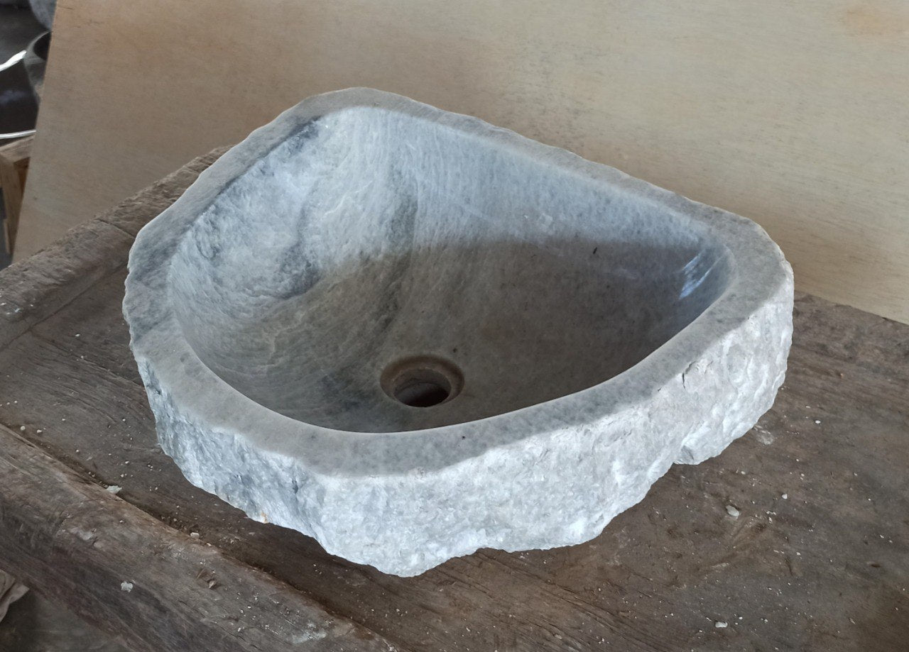Onyx Stone Sink | 5081-444114 | 17.5″×16″ Triangular Organic Gray Onyx Polished