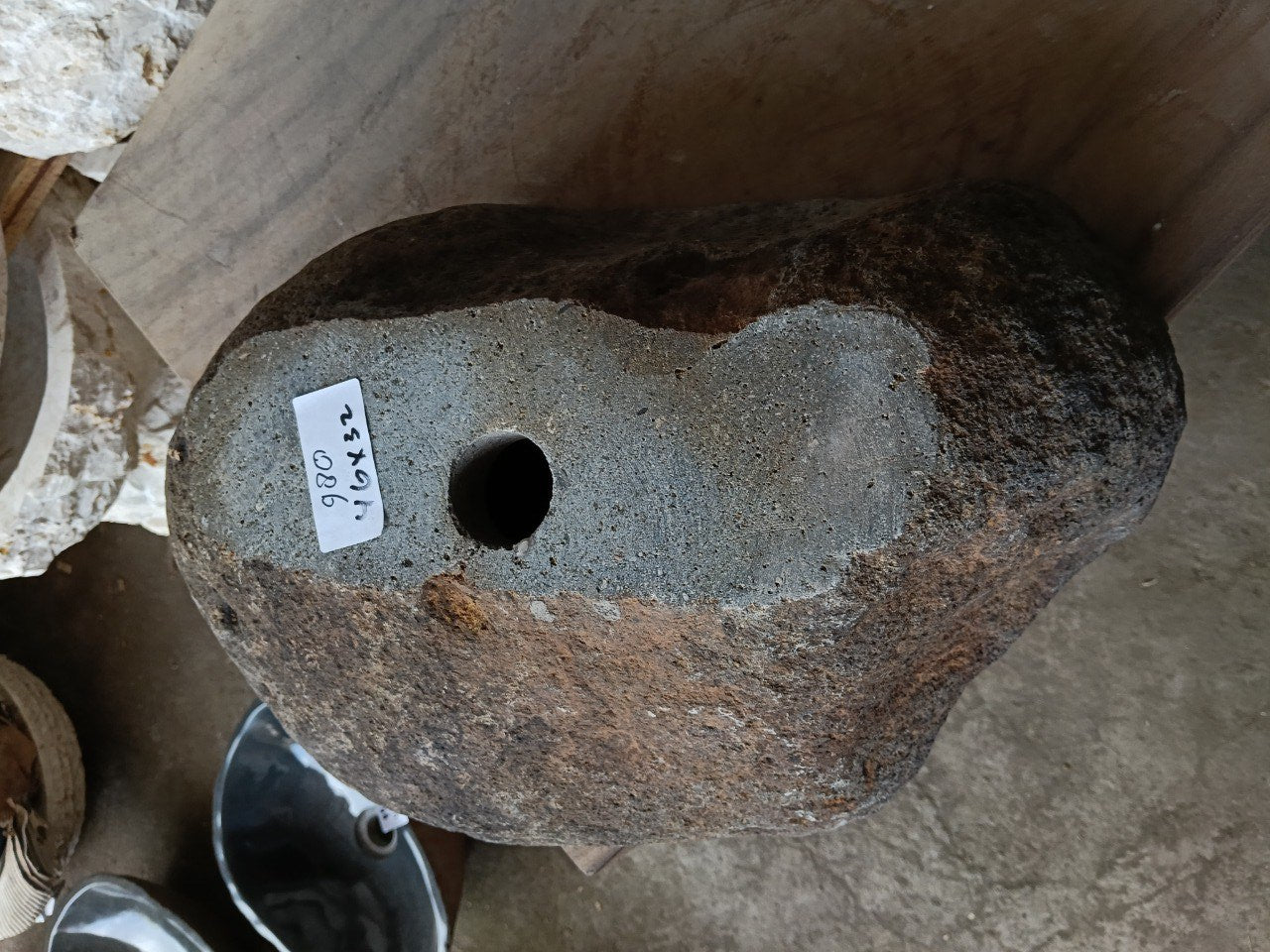 Bottom view of 6980-4632 solid one-piece river rock sink
