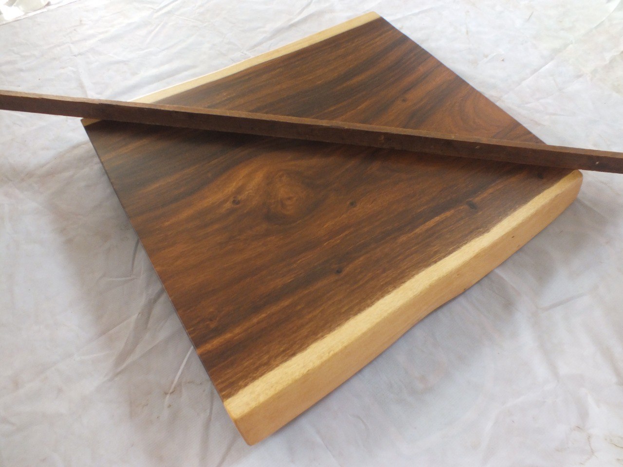 Suar Wood Countertop | 0020-676668 | 31.5″ Live Edge Solid Wood Slab