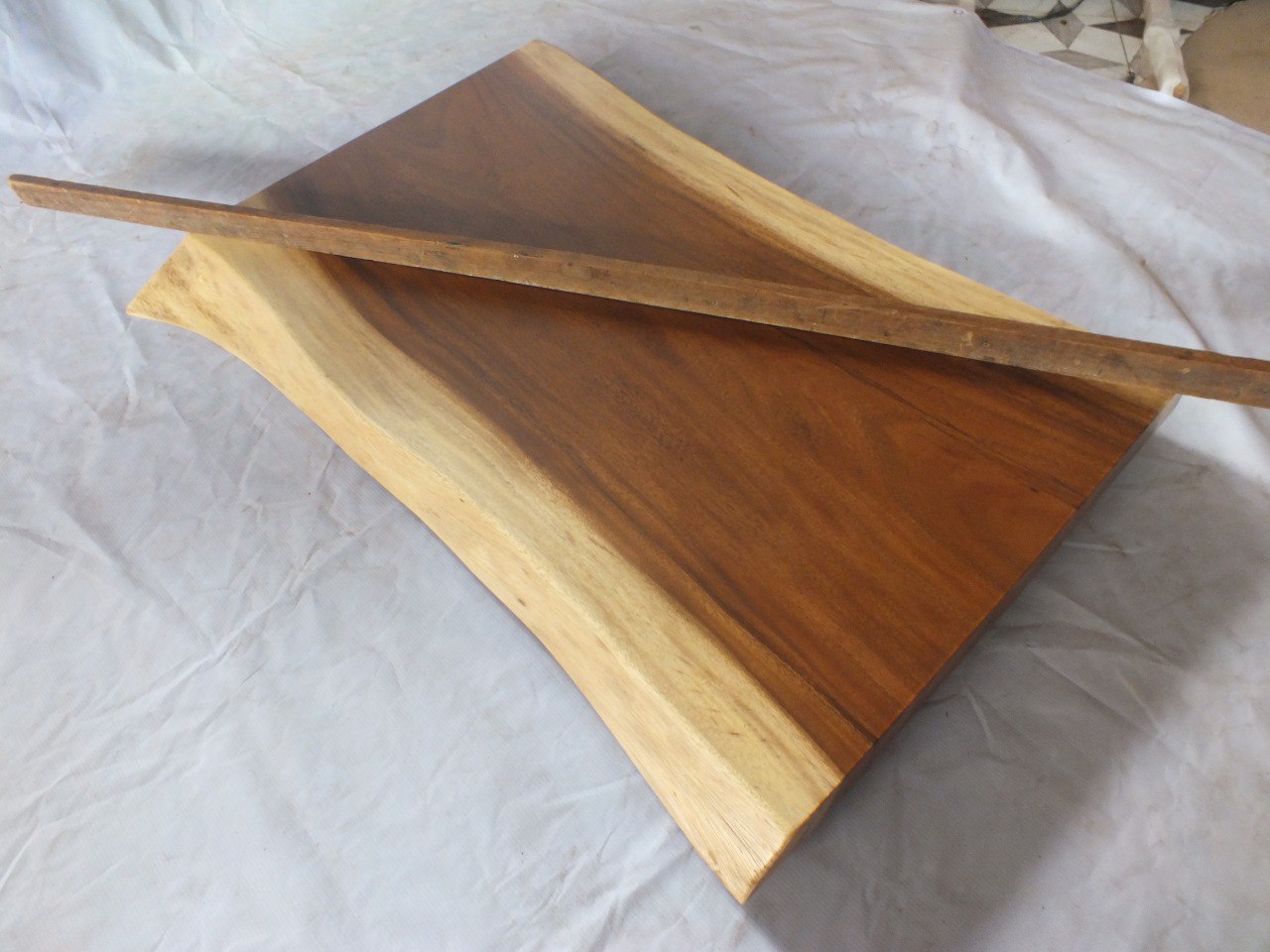 Suar Wood Countertop | 0006-565457 | 31.5″ Live Edge Solid Wood Slab