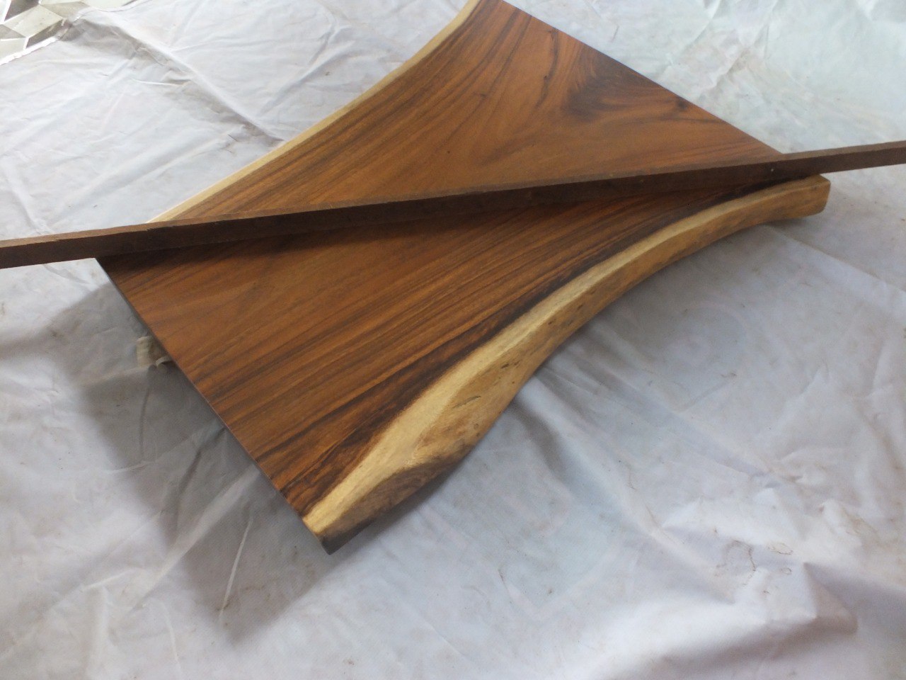 Suar Wood Countertop | 0007-565675 | 31.5″ Live Edge Solid Wood Slab